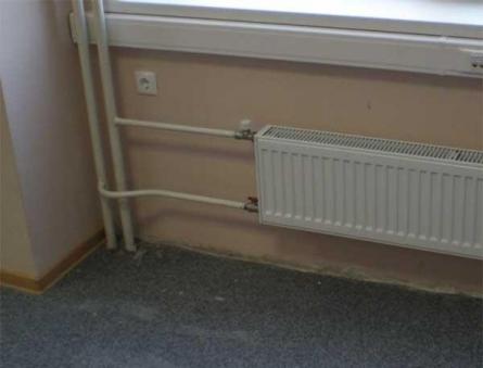 For what reasons does the pressure drop in the heating system of a private home?
