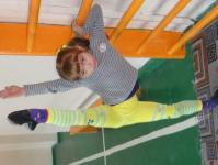 Paradoksy równowagi Trening gimnastyki artystycznej z równowagą tylną