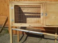 How to build comfortable rabbit hutches How to make a rabbit hutch at home